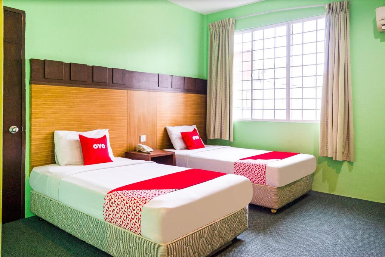 Oyo 89408 Royal Hotel Keningau Exterior photo