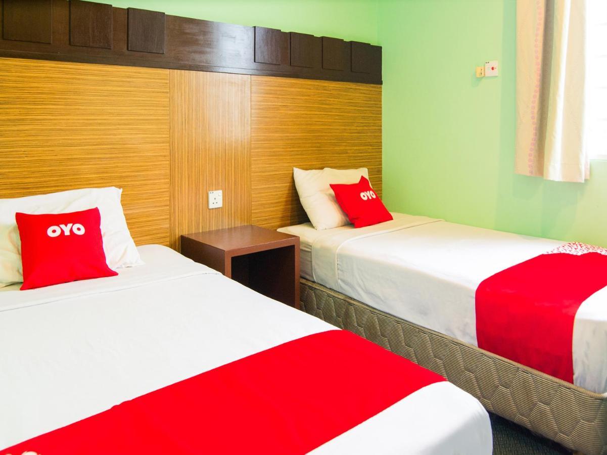 Oyo 89408 Royal Hotel Keningau Exterior photo